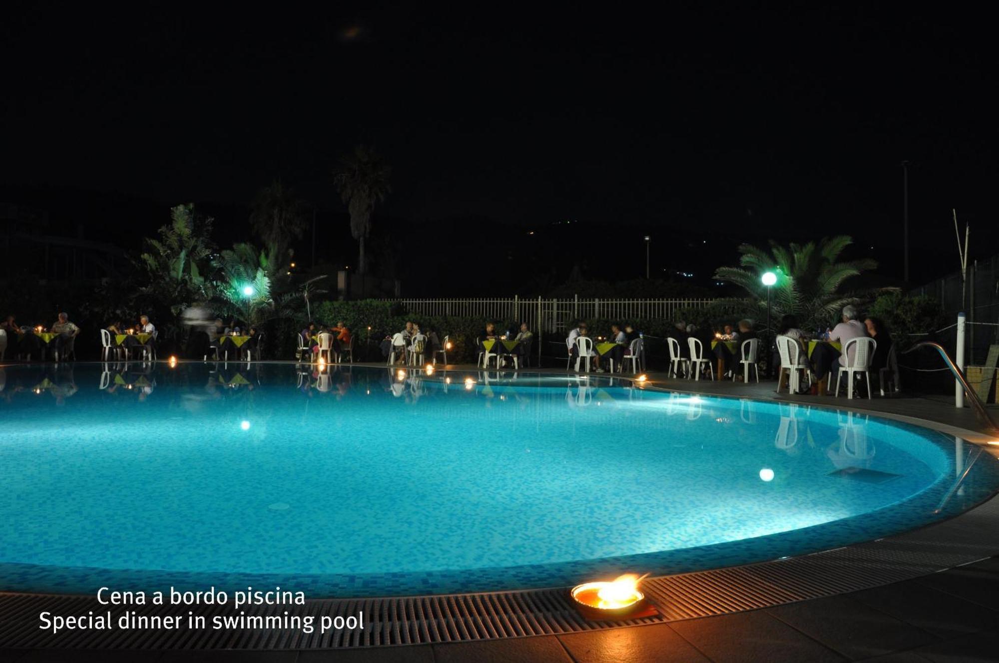 Hotel Residence Riviera Calabra Zambrone Exterior foto