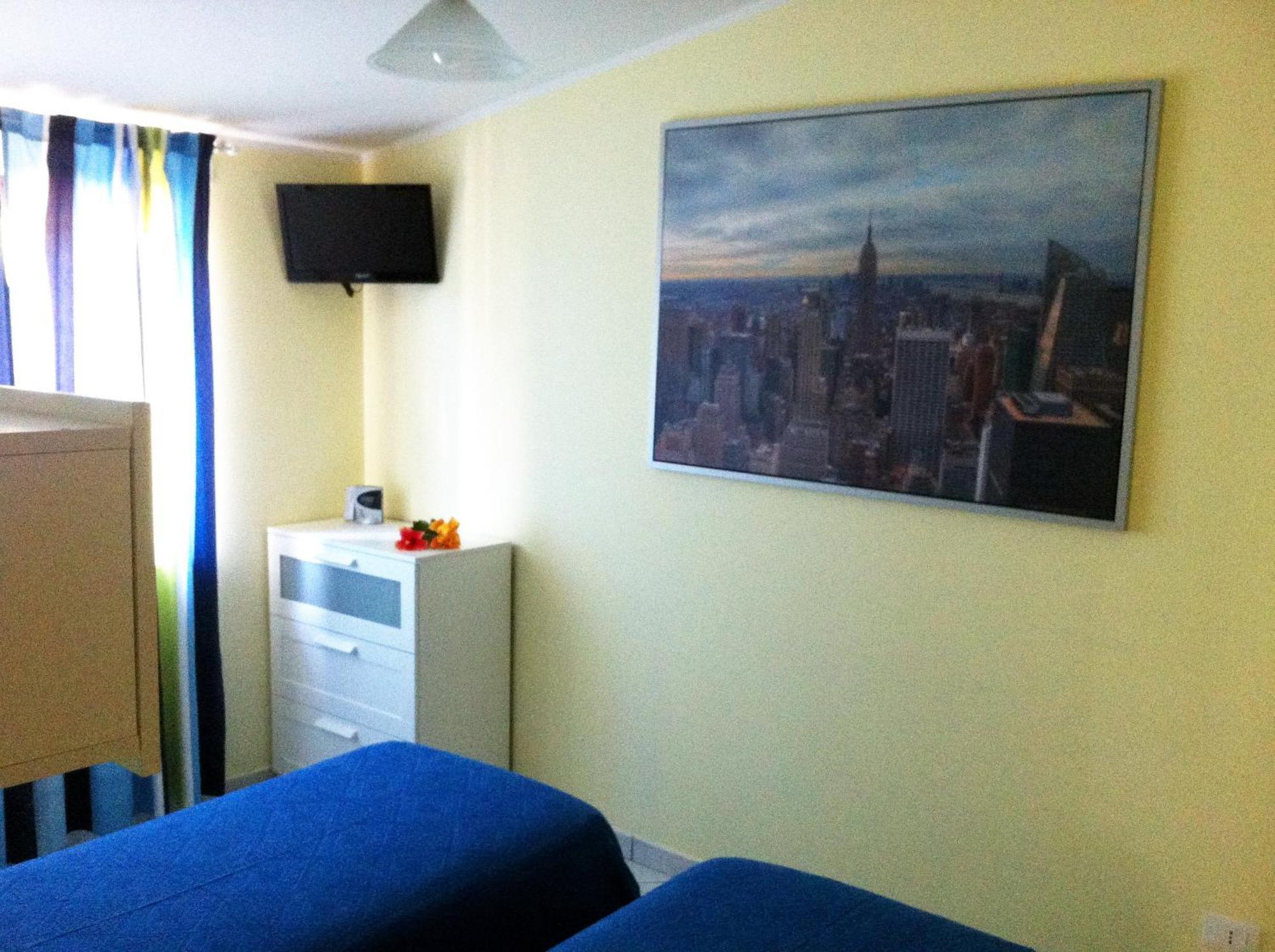 Hotel Residence Riviera Calabra Zambrone Habitación foto