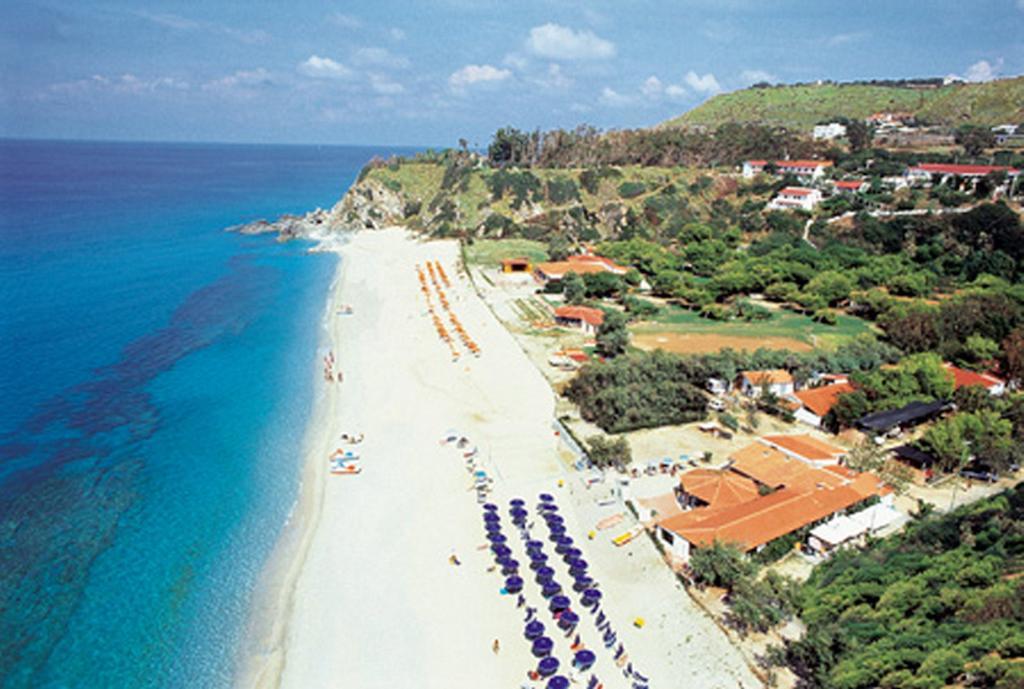 Hotel Residence Riviera Calabra Zambrone Exterior foto