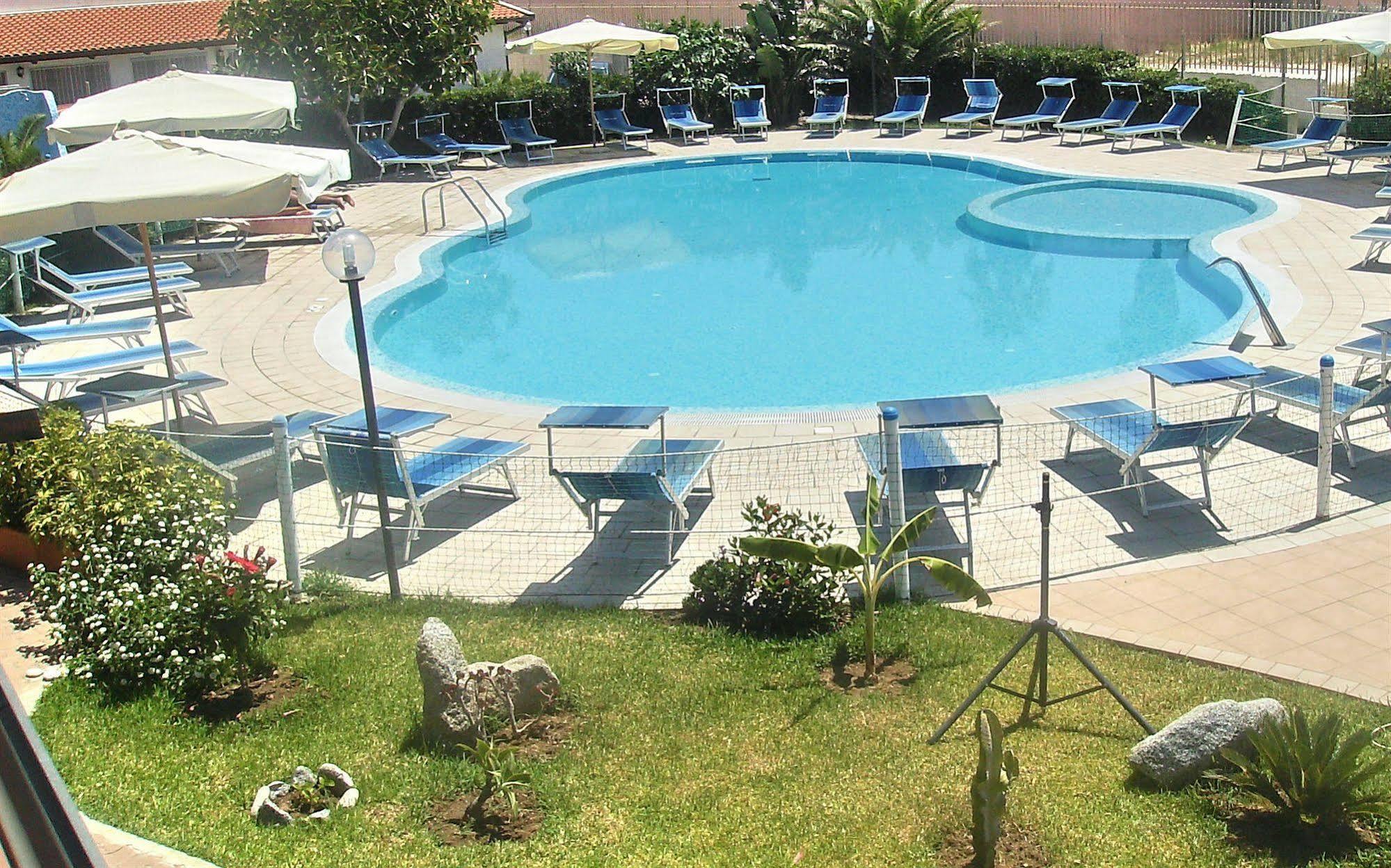 Hotel Residence Riviera Calabra Zambrone Exterior foto